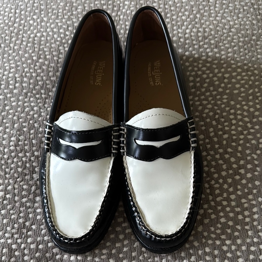 G.H. Bass & Co. Women’s Black and White Loafers Size 6 M
